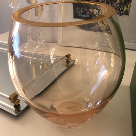 SOLD Kate spade pink glass vase - Picture 4 of 6